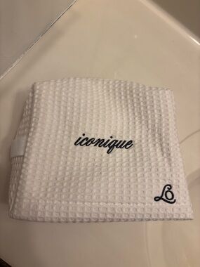 L’Occitane Waffle Makeup Bag